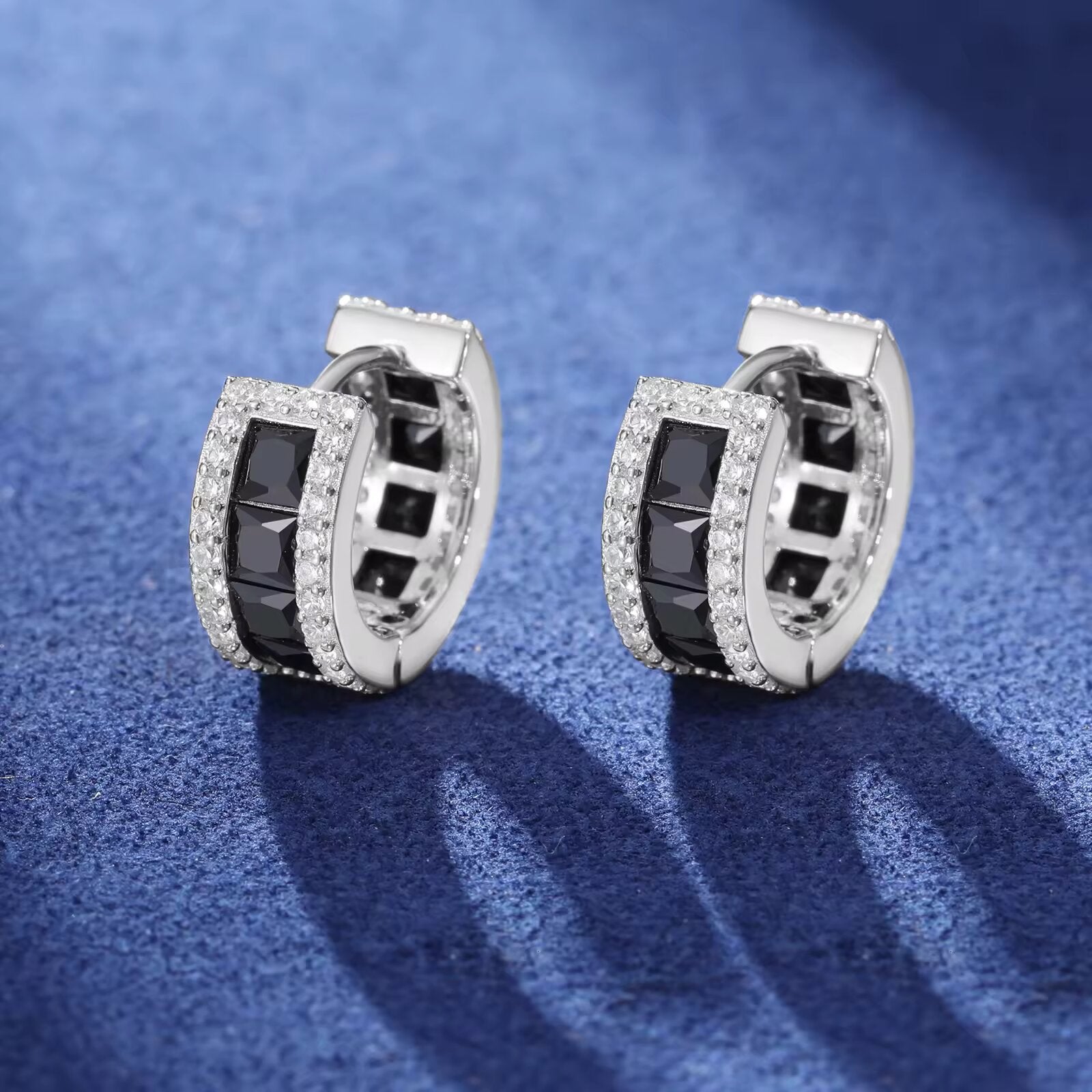 S925 Moissanit Schwarze Baguette Diamant Huggie Ohrringe