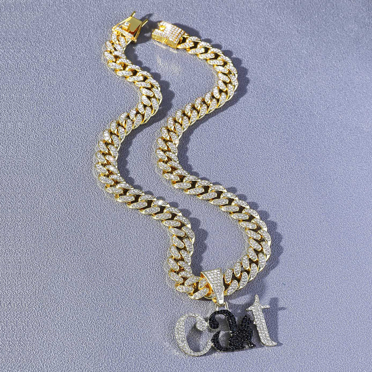 Pendentif Chat + Chaîne Cubaine