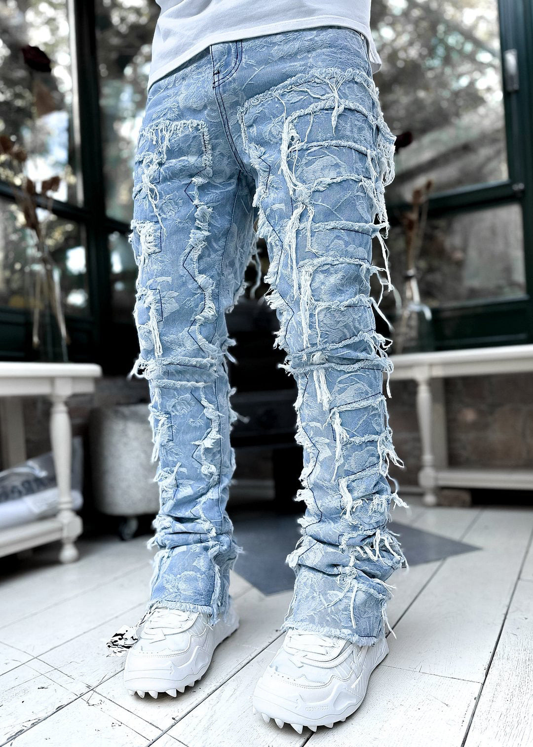 Jeans im Laser-Stack-Denim