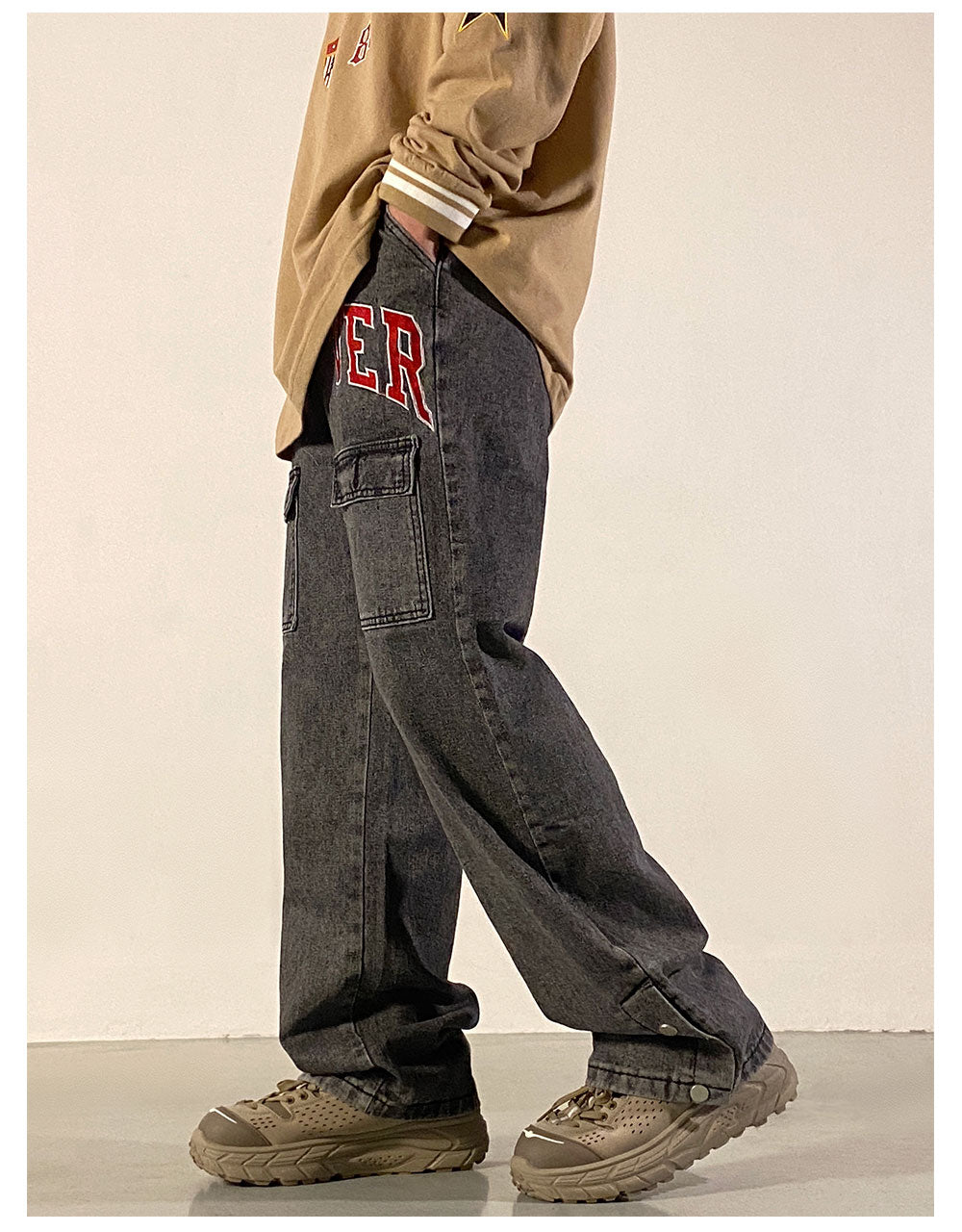 Bestickte Baggy-Jeans