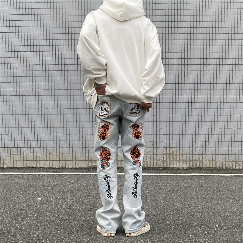 Jeans mit VVS-Stickerei