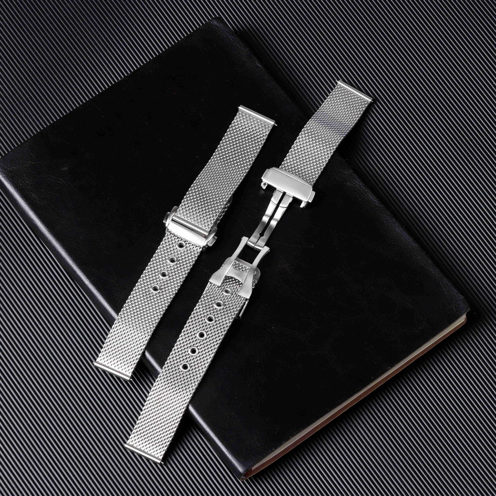 Omega Seamaster James Bond 007 Stainless Steel Brushed Mesh Strap