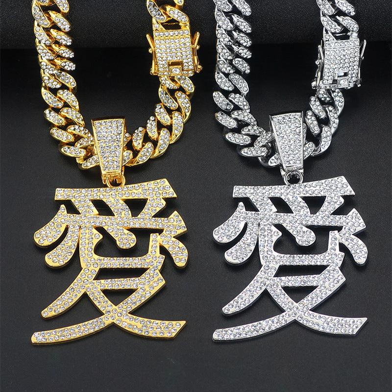 Pendentif avec le caractère chinois "Amour"