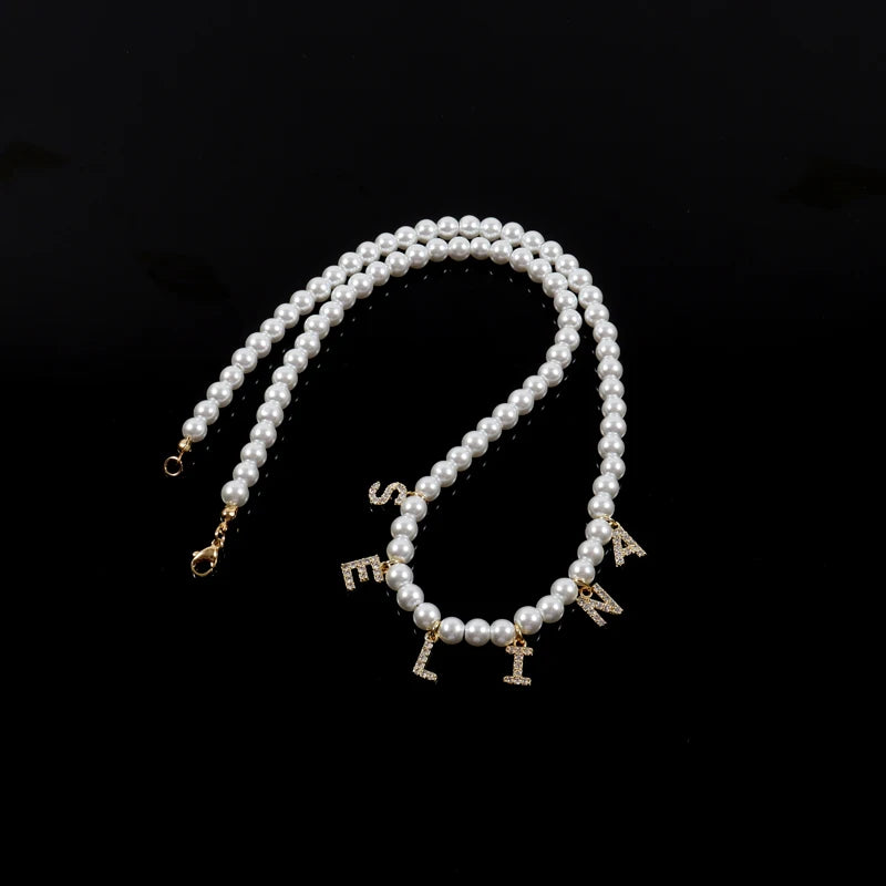 VVS Perlenkette mit individuellem Namen