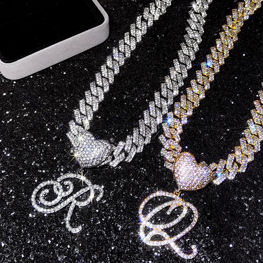 Kubanische Kette mit Kursivbuchstaben-Anhänger und GRATIS-Armband