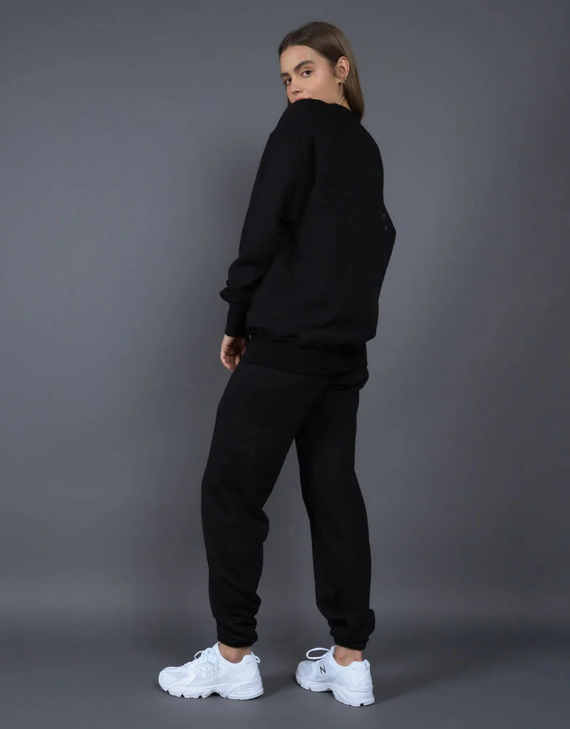 Bequemes zweiteiliges Set aus Sweatshirt und Jogginghose