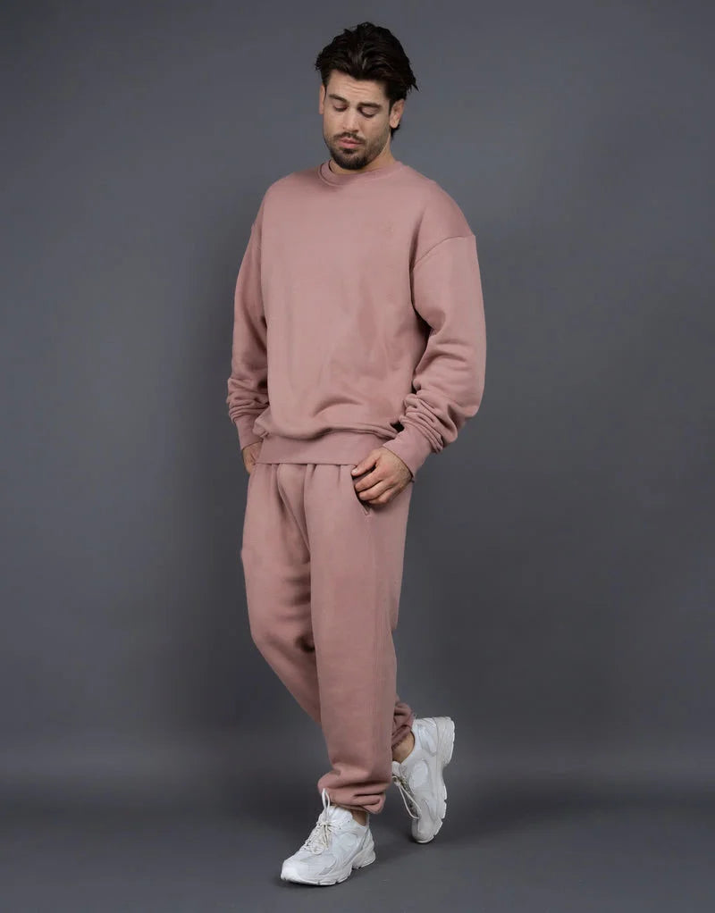 Bequemes zweiteiliges Set aus Sweatshirt und Jogginghose