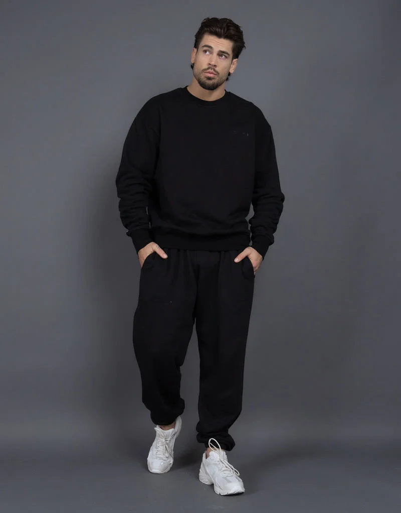 Bequemes zweiteiliges Set aus Sweatshirt und Jogginghose