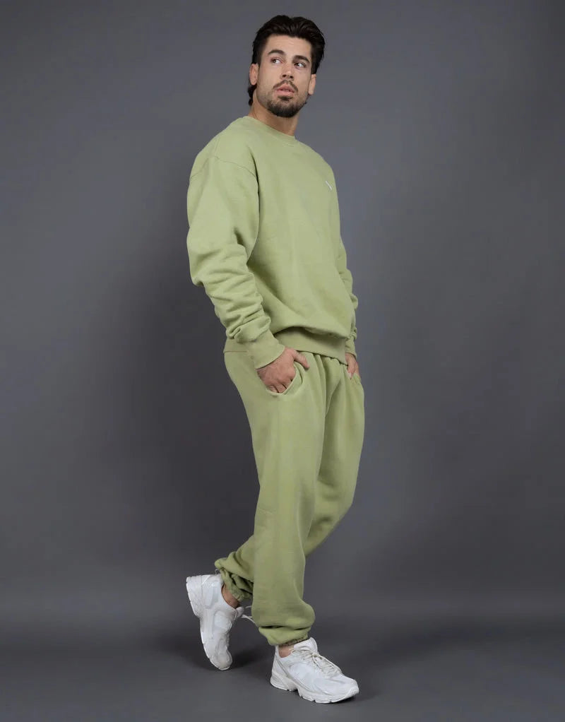 Bequemes zweiteiliges Set aus Sweatshirt und Jogginghose