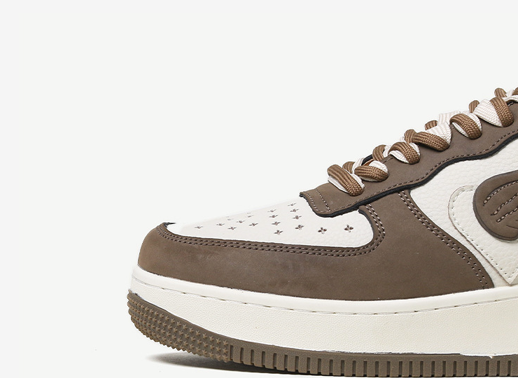 Zippy Freizeitschuhe in Braun und Weiß