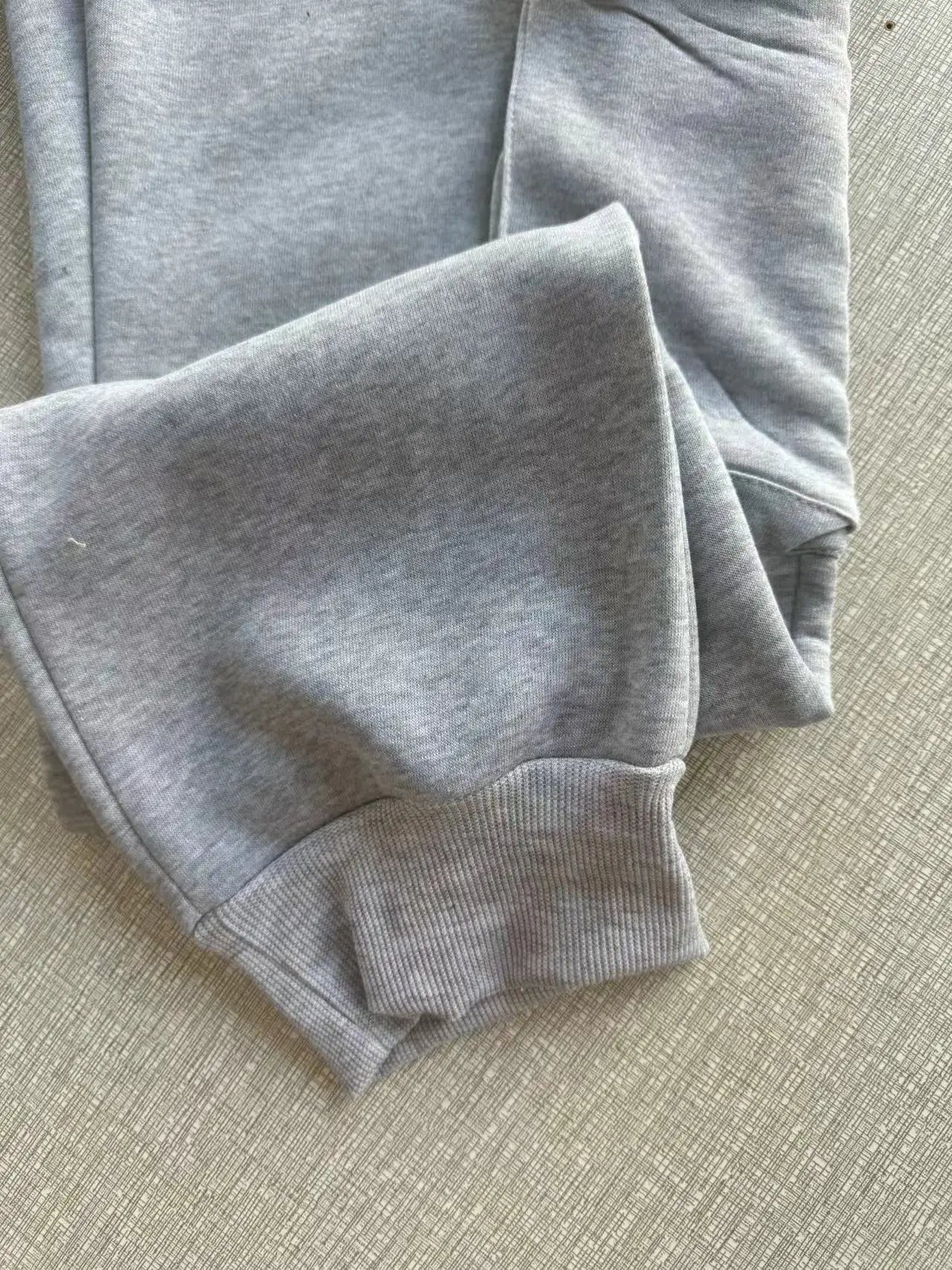 Lockere Baggy-Jogginghose