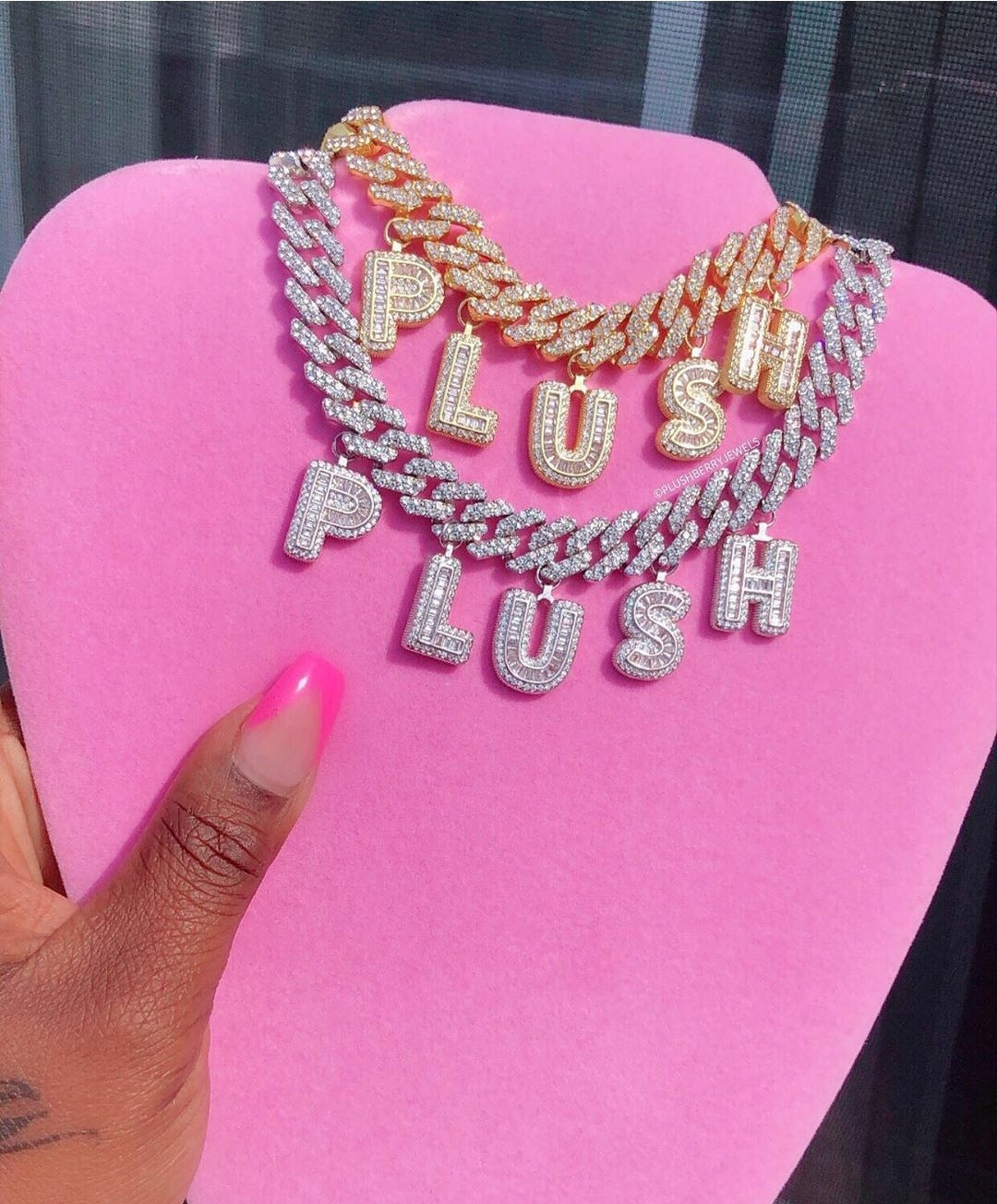 Kubanische Baguette-Halskette mit individuellem Namen